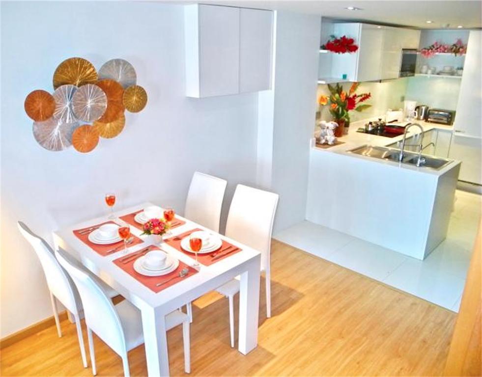 The Privilege Residence : 1 Bedroom Apartment In Patong Exterior photo