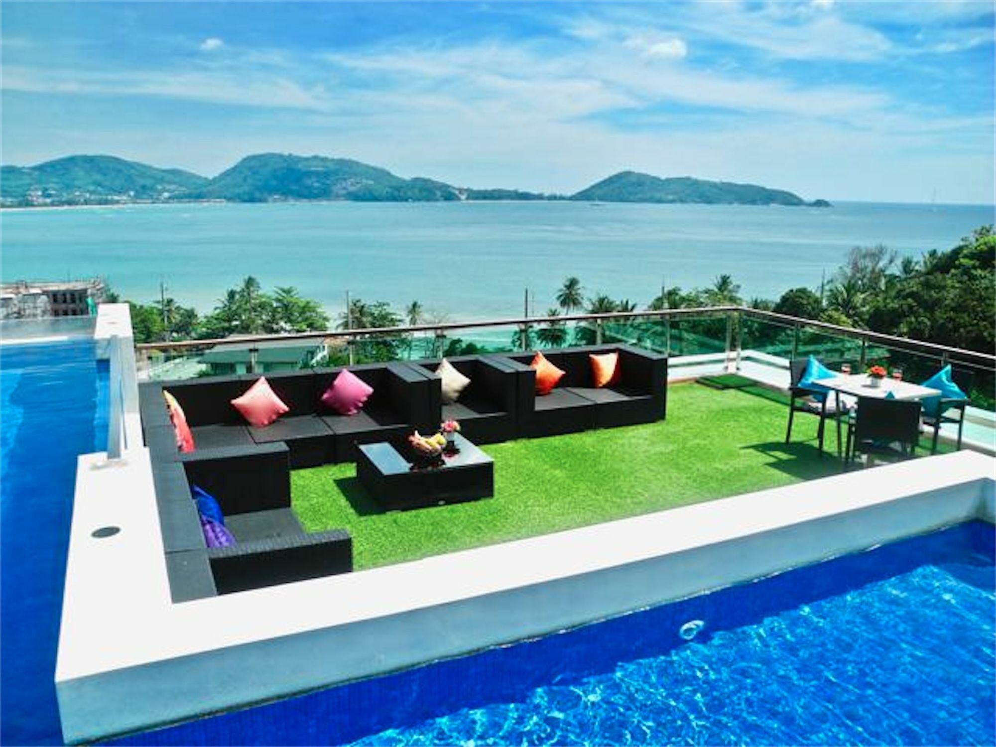 The Privilege Residence : 1 Bedroom Apartment In Patong Exterior photo